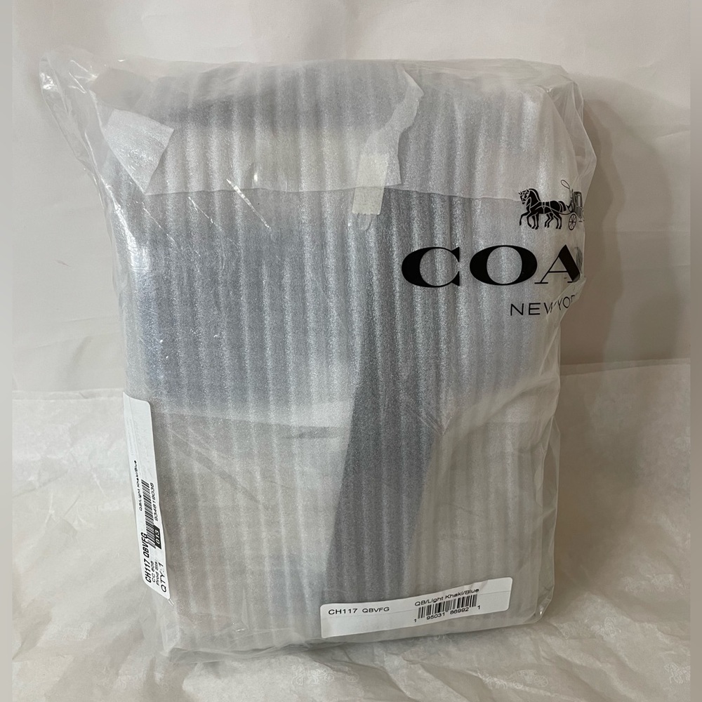 SOLD NWT Coach track pack Signature canvas Sling bag/ backpack crossbody bag - Picture 11 of 13